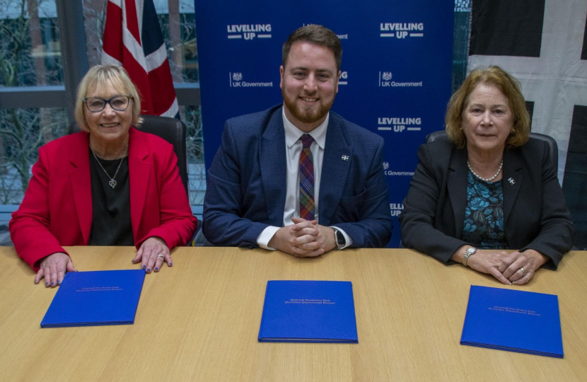 Sheryll Murray MP with Minister Young and Cllr Linda Taylor