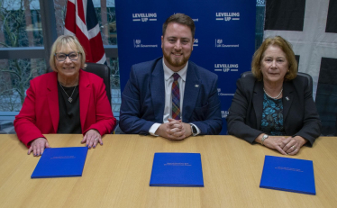 Sheryll Murray MP with Minister Young and Cllr Linda Taylor